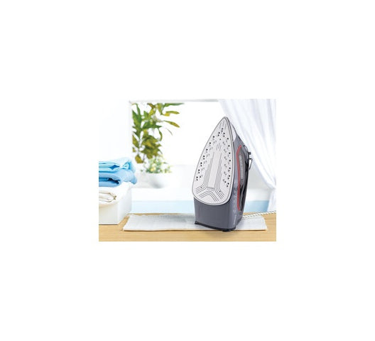Black & Decker X2050-B5 Steam Iron with Ceramic Soleplate – 2200W