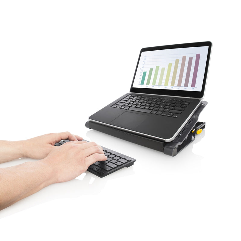 Targus Chill Mat with 4-Port USB 2.0 Hub - AWE81EU
