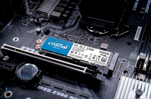 Crucial 500GB P2 3D NAND NVMe PCIe M.2 2280 SSD (CT500P2SSD8)