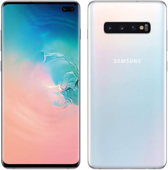 Samsung Galaxy S10 5G Smartphone-  6.7" inch,  8GB RAM + 256GB ROM ,12MP+12MP+16MP Triple Camera , 4G LTE , 4500 mAh